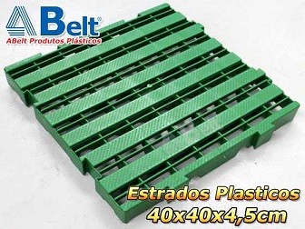Estrado Plástico 40x40x4,5cm na cor verde