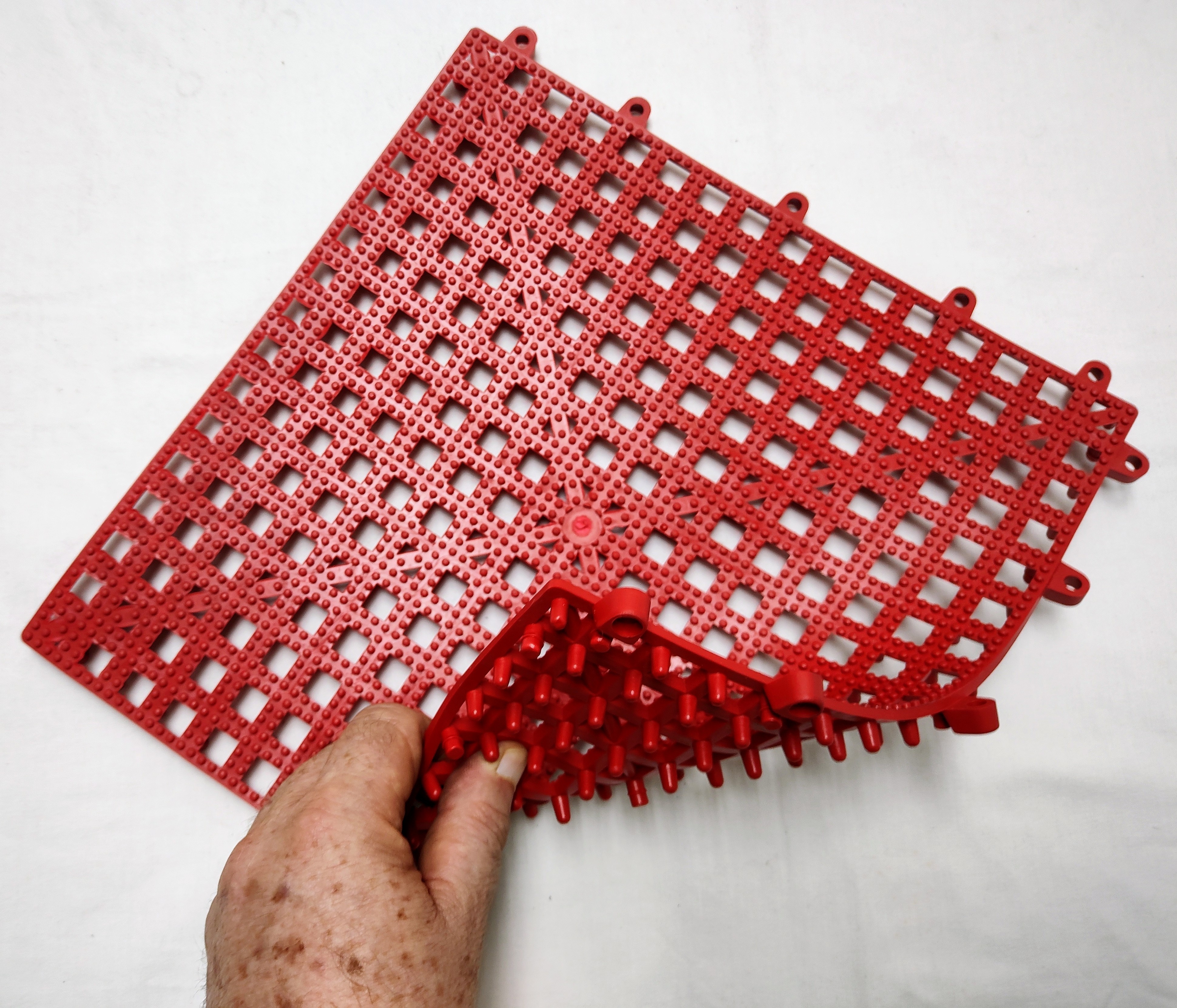 pisoplast-estrado-pvc-flex-30x30-vermelho-abelt-produtos-plasticos