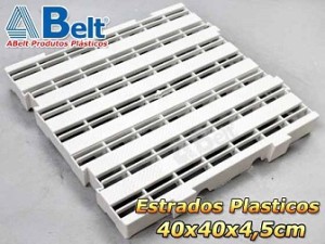 Estrado Plástico 40x40x4,5cm na cor branca